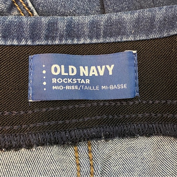 Old Navy Rockstar Mid Rise Distressed Jeggings - Picture 4 of 7